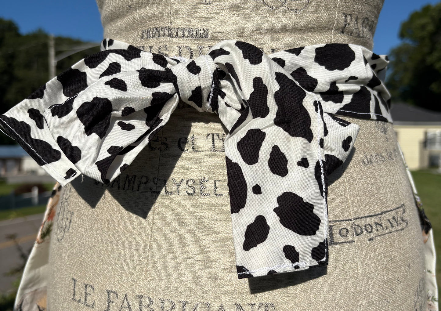 Life on the Farm Half Apron